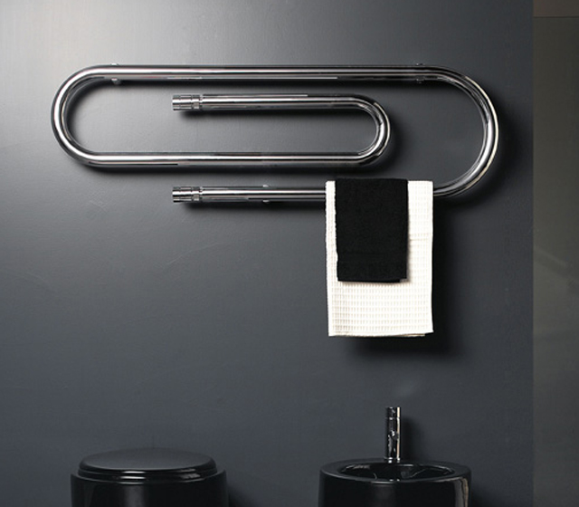 Termoarredo in acciaio Graffe 125 colorato