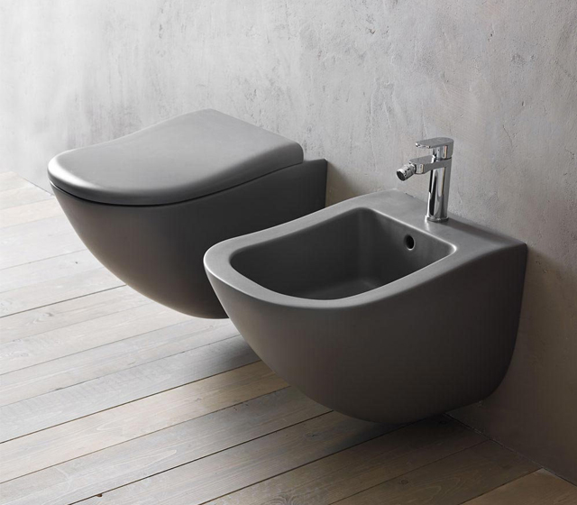 Coppia sanitari sospesi colorati Fluid - Terre di cielo