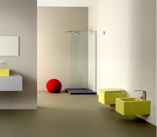 Bidet sospeso colorato Nic Design-Cool